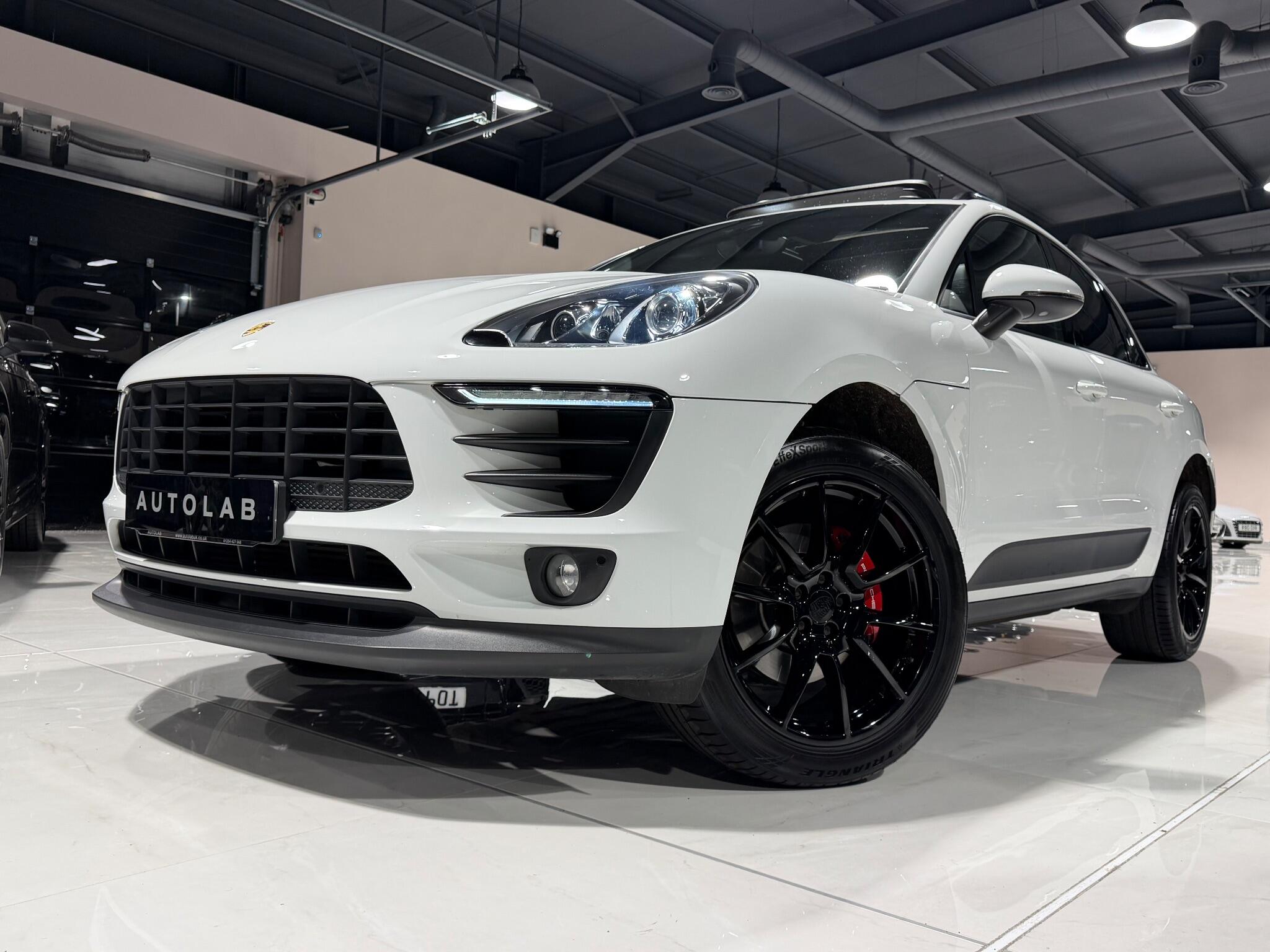 Porsche Macan 2.0T SUV 5dr Petrol PDK 4WD Euro 6 (s/s) (252 ps)
